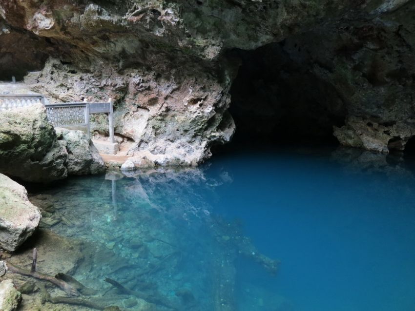 cave diving in mui chau