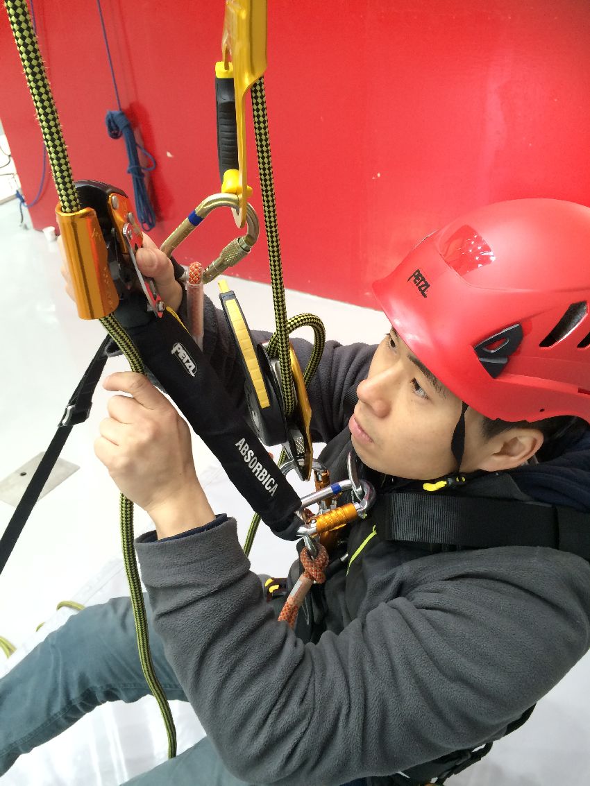 korea rope climbing training